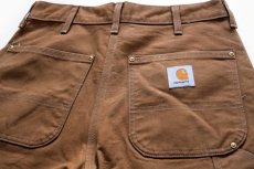 画像2: 90s USA製 carharttカーハート ダック地 ダブルニー ペインターパンツ 茶 w32 L30 (2)