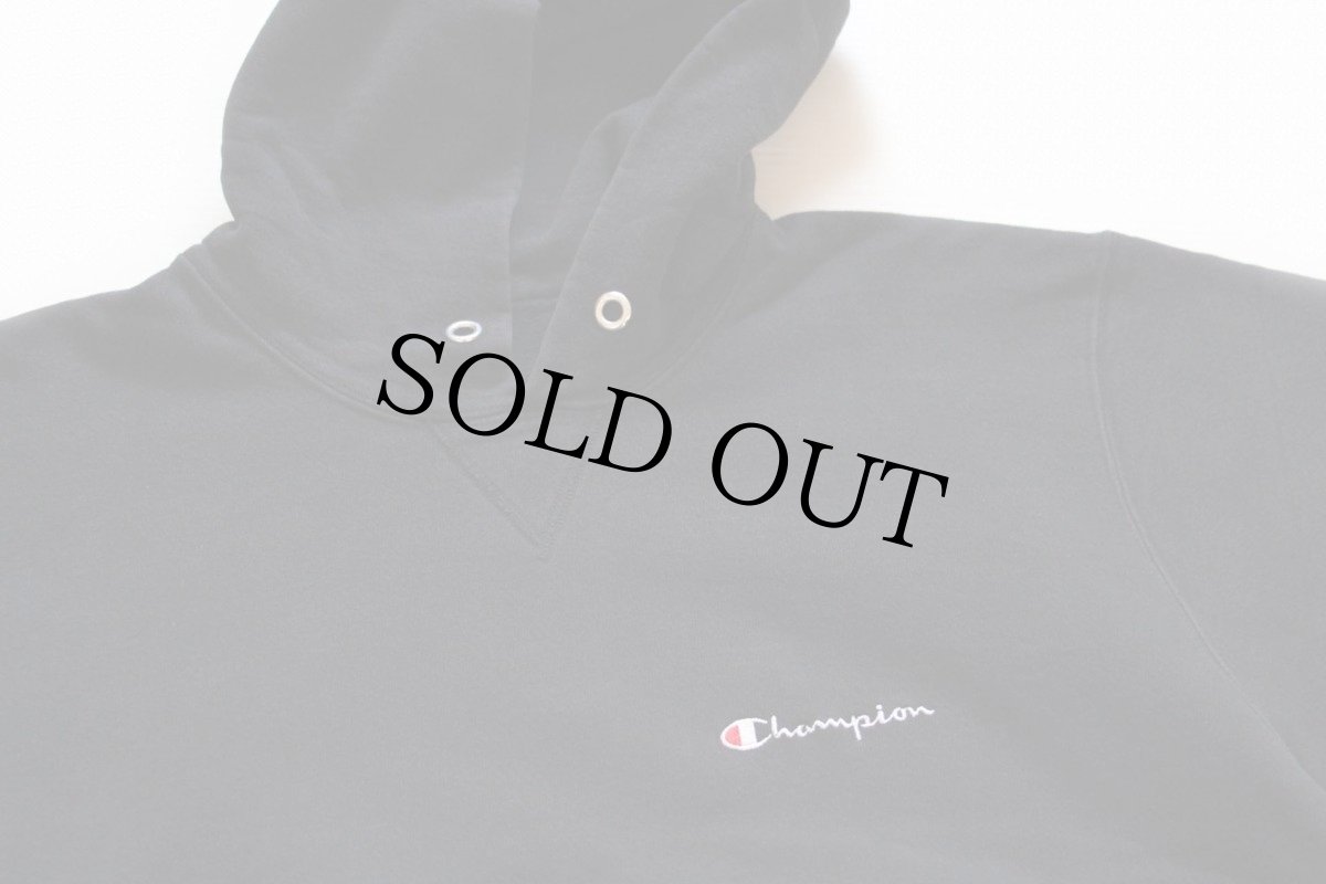 画像2: 90s USA製 Championチャンピオン ワンポイント スクリプト ロゴ刺繍 前V スウェットパーカー 黒 L (2)