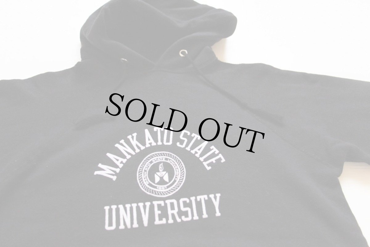 画像2: 80s USA製 Championチャンピオン MANKATO STATE フロッキープリント スウェットパーカー 黒 L (2)