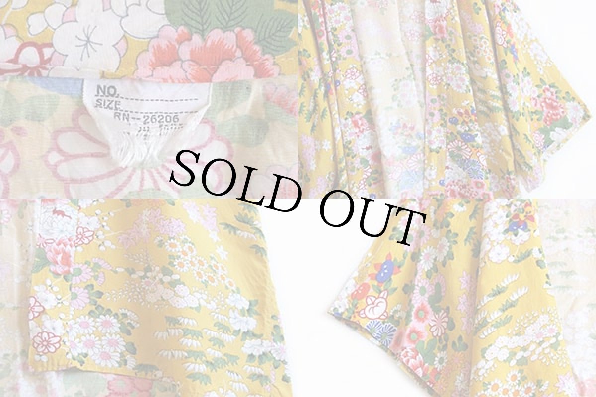 画像3: ビンテージ 日本製 和柄 レーヨン ガウン (3)