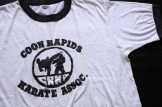 画像1: 80s USA製 COON RAPIDS KARATE 空手 リンガーTシャツ 白×黒 XL (1)