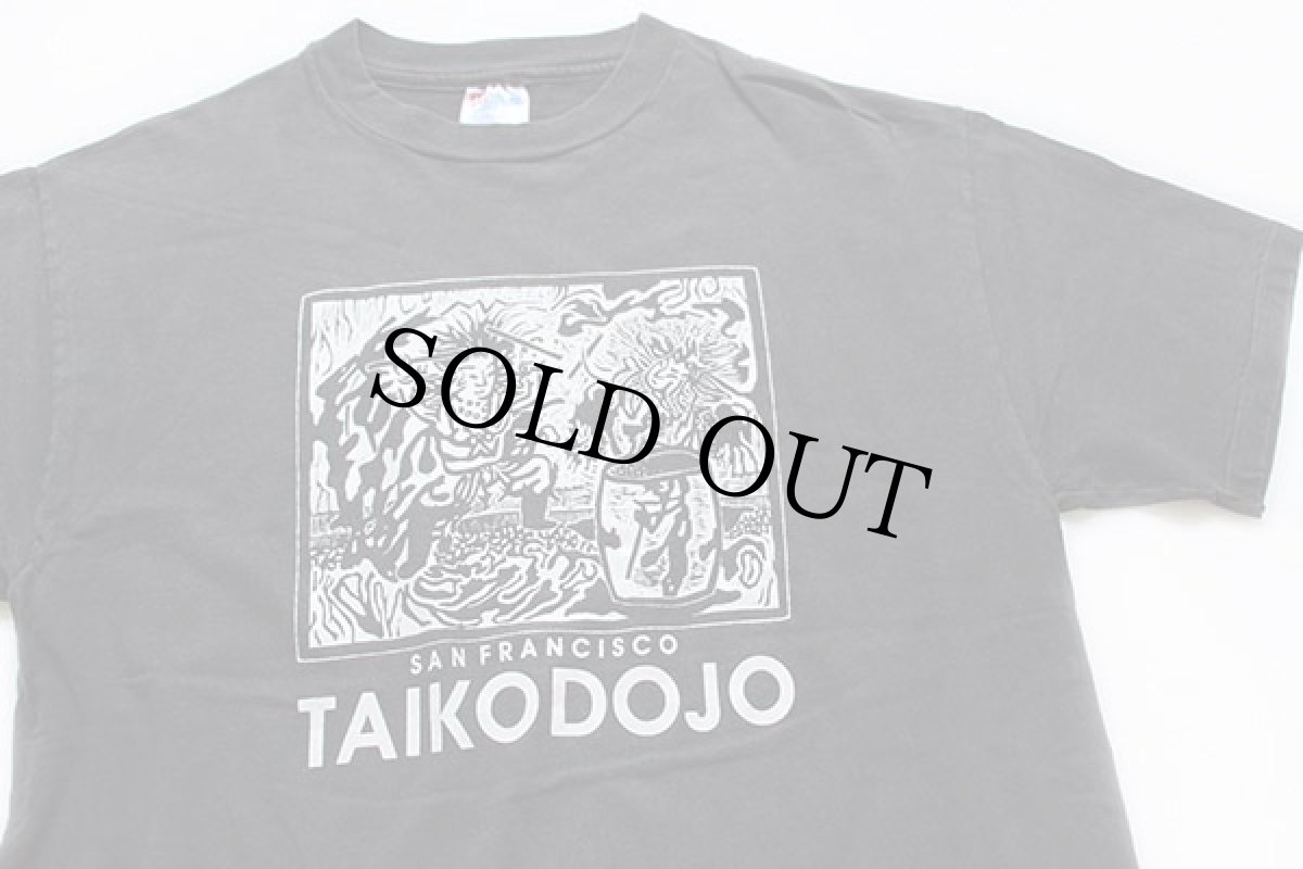 画像1: 90s USA製 Hanes TAIKODOJO アート コットンTシャツ 黒 L (1)