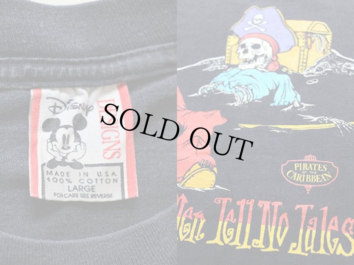 画像3: 90s USA製 Disneyディズニー PIRATES OF THE CARIBBEAN Dead Men Tell No Tales パイレーツ オブ カリビアン コットンTシャツ 炭黒 L (3)