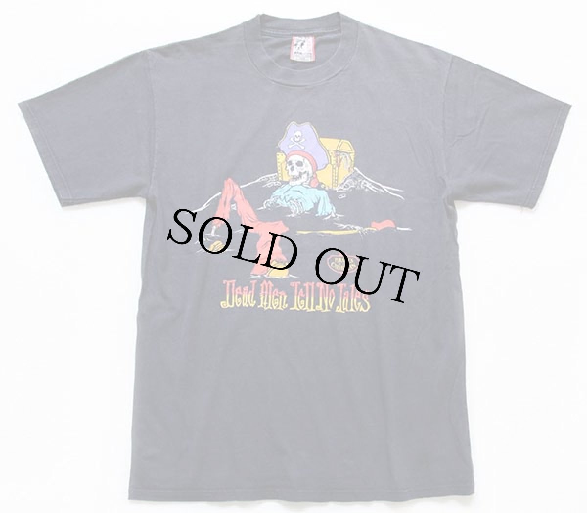 画像2: 90s USA製 Disneyディズニー PIRATES OF THE CARIBBEAN Dead Men Tell No Tales パイレーツ オブ カリビアン コットンTシャツ 炭黒 L (2)