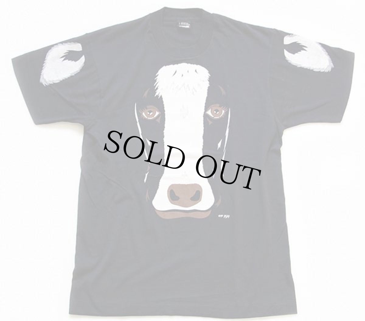 画像2: 90s USA製 牛 全面プリント Tシャツ 黒 L (2)