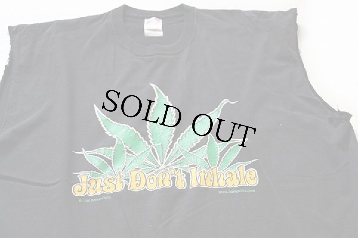 画像1: 90s USA製 Just Don't Inhale ガンジャ カットオフ ノースリーブ コットンTシャツ 黒 XXL★マリファナ 大麻 (1)