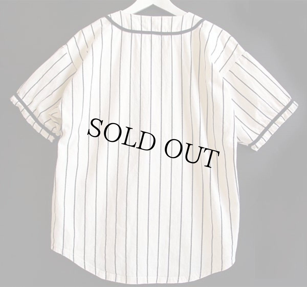 画像2: 90s メキシコ製 Hard Rock Cafe ハードロック カフェ NEWPORT BEACH ロゴ刺繍 ピンストライプ コットン ベースボールシャツ 生成り M (2)