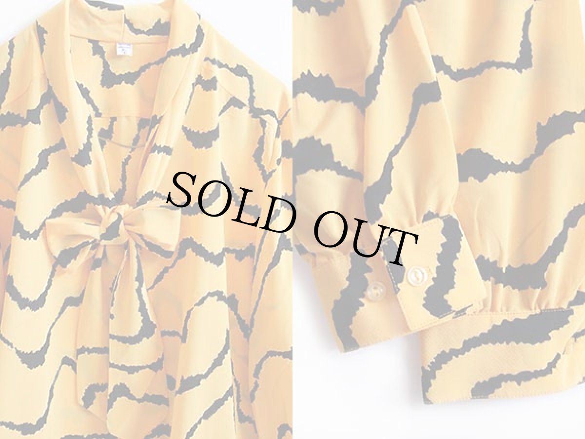 画像3: 70s リボン スカーフ付き タイガー柄 シャツ 黄×黒 10 (3)