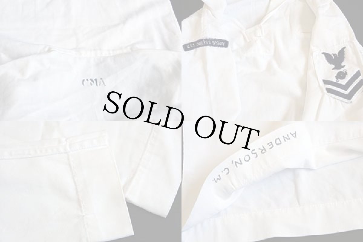 画像3: ビンテージ 米軍 U.S.NAVY U.S.S.CHARLES S.SPERRY パッチ付き セーラーシャツ 白 (3)