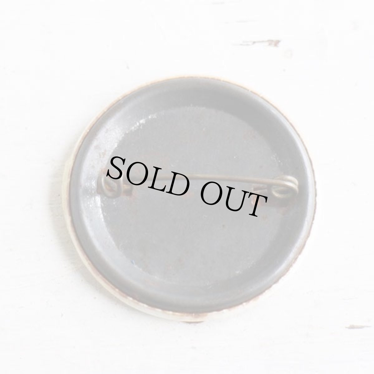 画像2: ビンテージ P.O.W.'S NEVER HAVE A NICE DAY 缶バッジ (2)