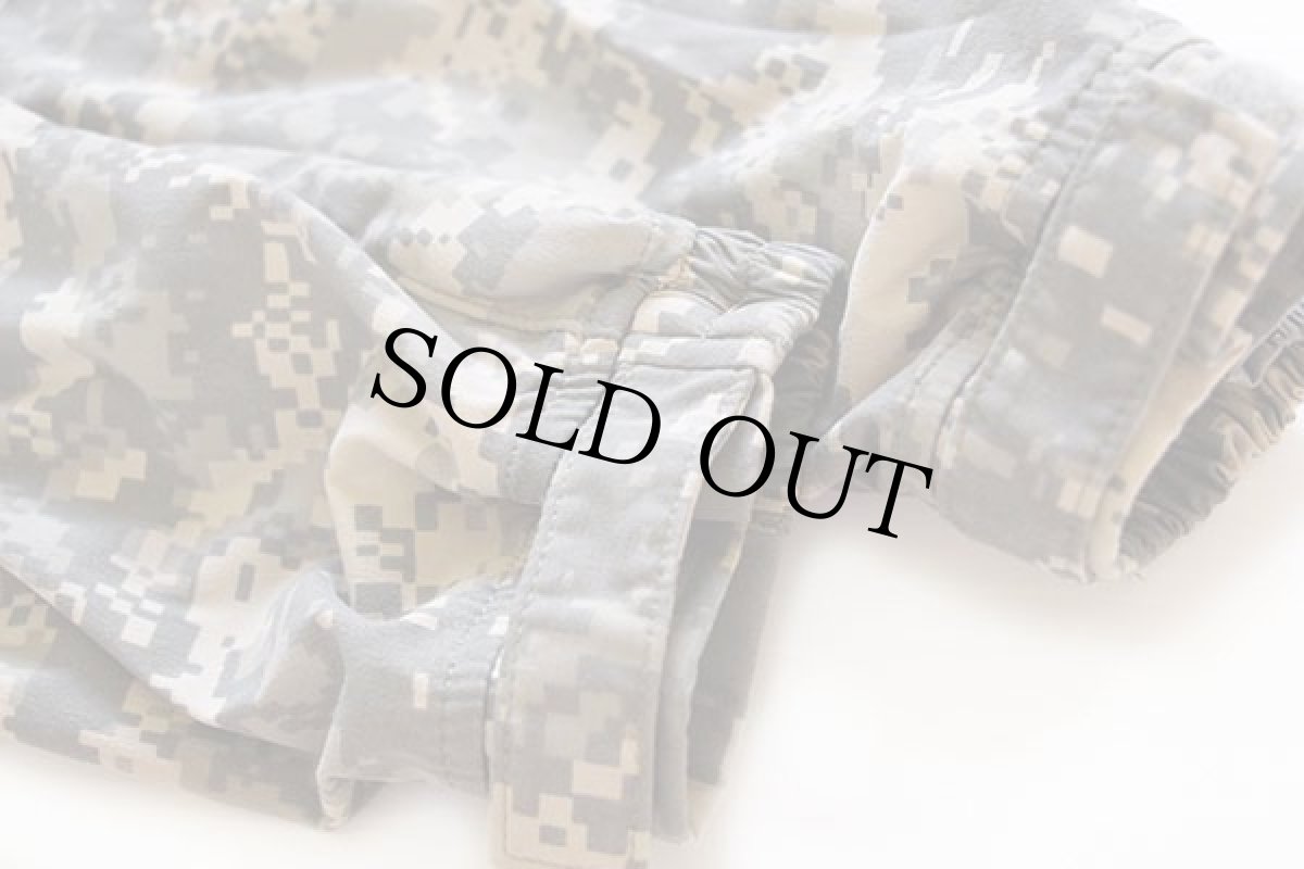 画像6: 00s 米軍 U.S.ARMY ECWCS GEN3 LEVEL5 UCP デジタルカモ ナイロン ソフトシェルジャケット S-S (6)