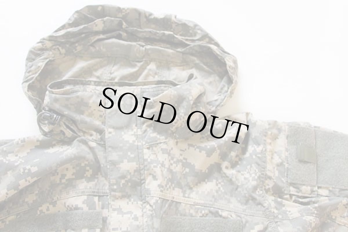 画像3: 00s 米軍 U.S.ARMY ECWCS GEN3 LEVEL5 UCP デジタルカモ ナイロン ソフトシェルジャケット S-S (3)