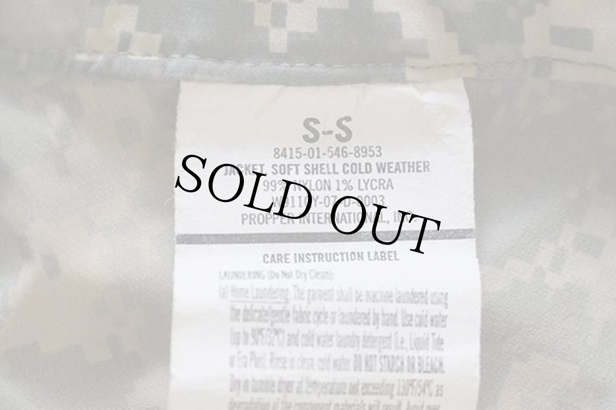 画像4: 00s 米軍 U.S.ARMY ECWCS GEN3 LEVEL5 UCP デジタルカモ ナイロン ソフトシェルジャケット S-S (4)