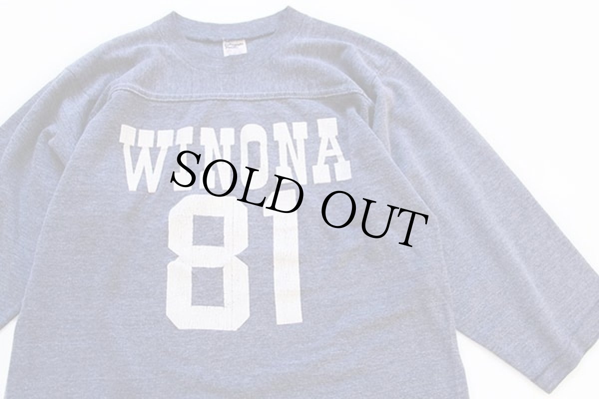 画像2: 80s USA製 Collegiate Pacific WINONA 81 ナンバリング フットボールTシャツ ブルーグレー M (2)
