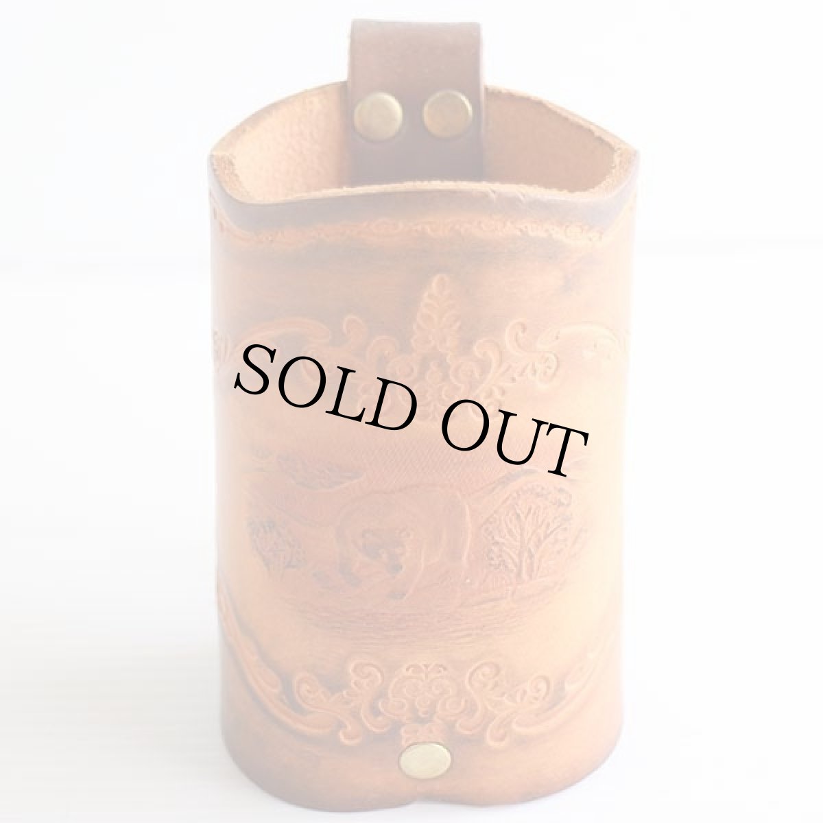 画像2: デッドストック★ハンドクラフト クマ カービングレザー カップホルダー (2)