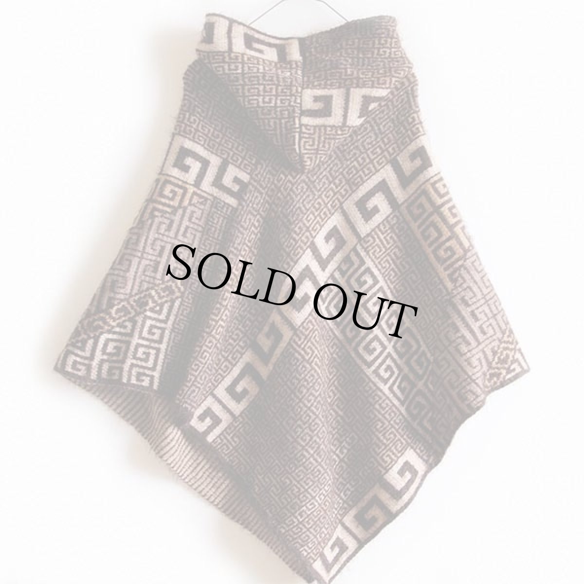 画像2: フォークロア アクリルニット ポンチョ (2)