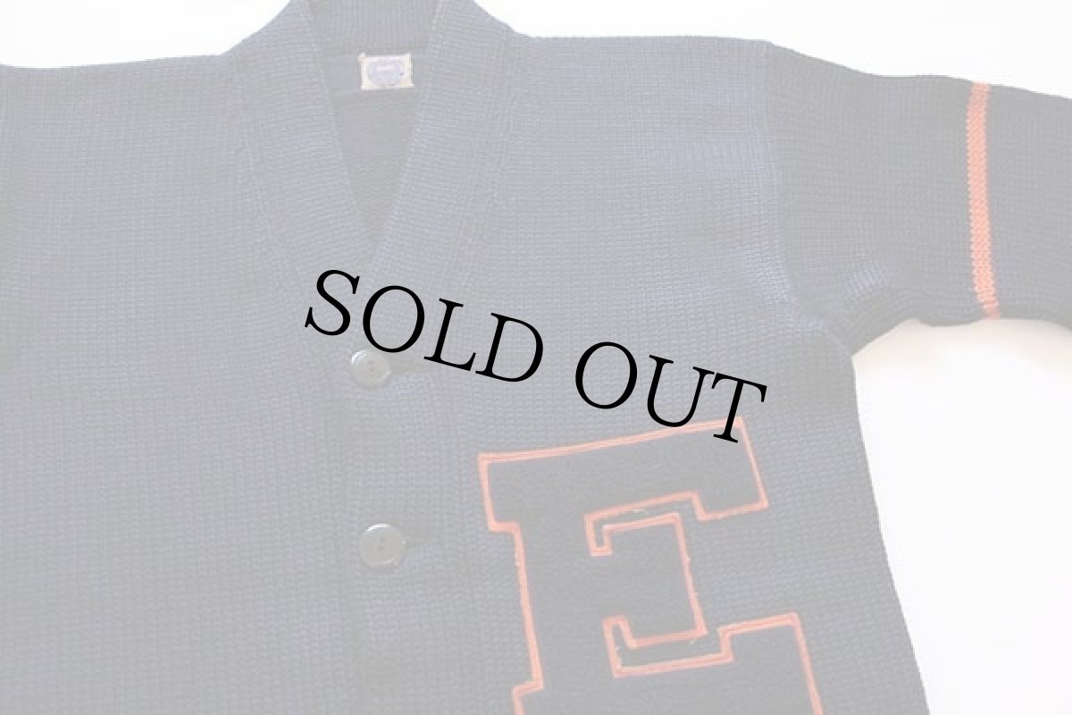 画像3: 40s NELSON KNITTING パッチ付き ローゲージ ウールニット レタードカーディガン 紺 (3)