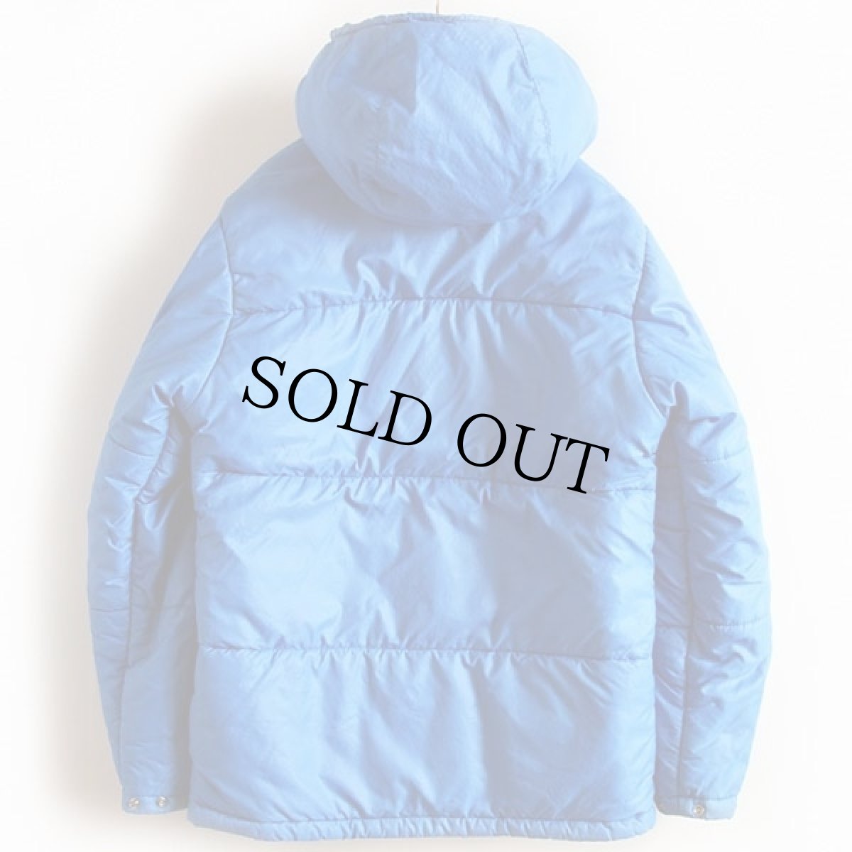 画像2: 70s THE NORTH FACEノースフェイス 茶タグ フード付き 中綿入り ナイロンジャケット 青 (2)