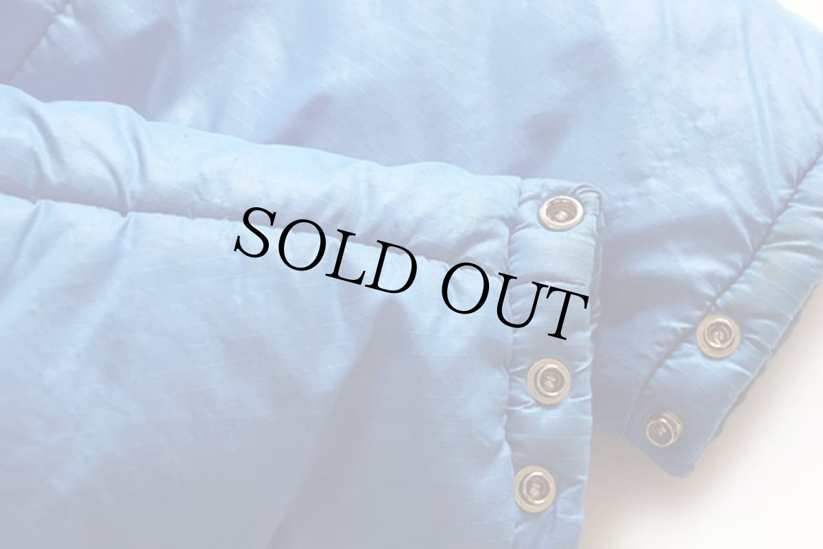 画像7: 70s THE NORTH FACEノースフェイス 茶タグ フード付き 中綿入り ナイロンジャケット 青 (7)