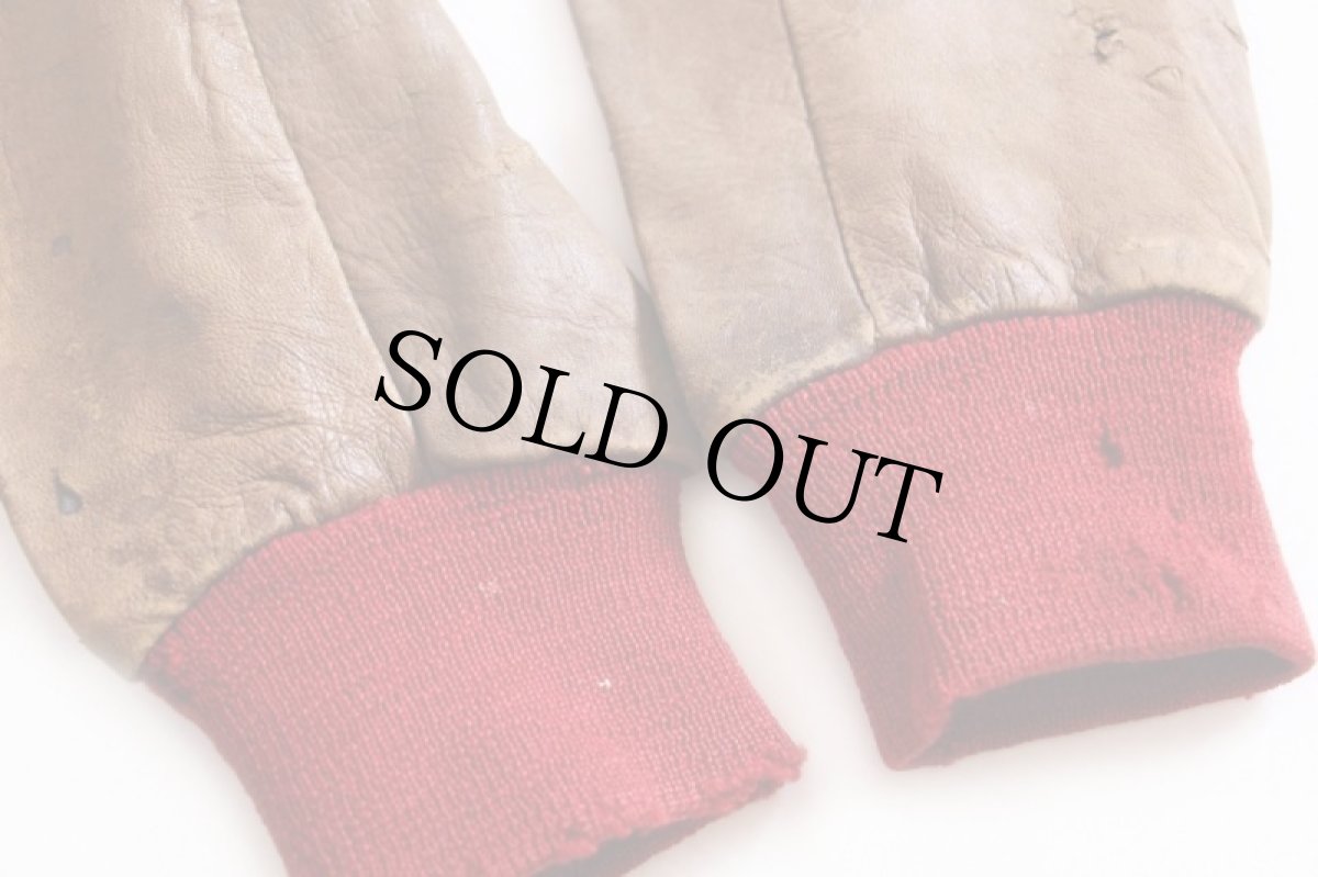 画像9: 30s フェルトパッチ付き ディアスキン 袖革 ボタンスタジャン ボロ 赤 38★ボタスタ (9)