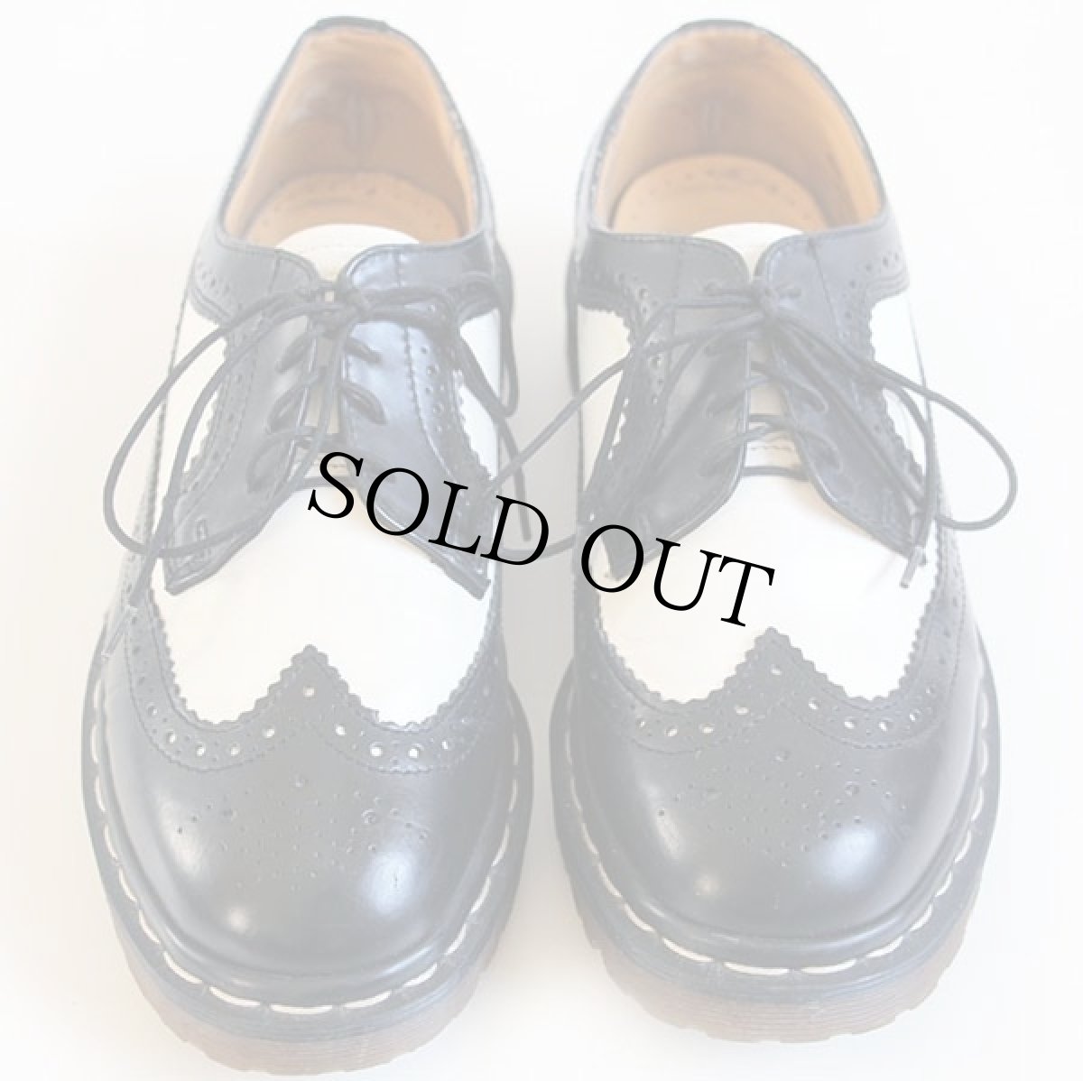 画像3: 英国製 DR.MARTENSドクターマーチン ウイングチップ レザーシューズ 黒×白 UK5 (3)