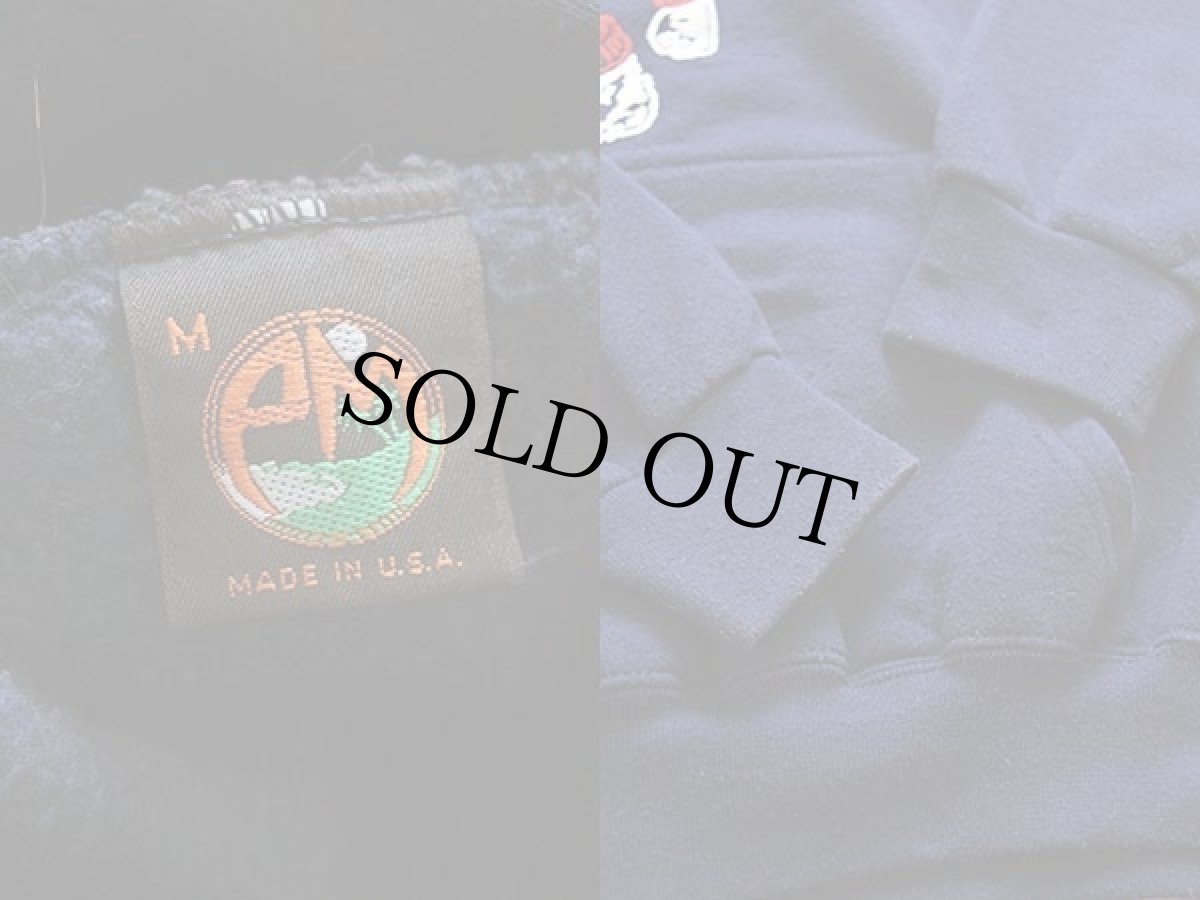 画像3: 90s USA製 PM WISCONSIN バッキー 発泡プリント スウェットパーカー 紺 M (3)