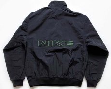 画像2: 90s NIKEナイキ ワンポイント プルオーバー ナイロンジャケット 黒 M (2)