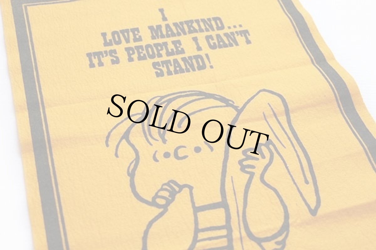 画像3: 70s PEANUTS LINUSライナス I LOVE MANKIND... IT'S PEOPLE I CAN'T STAND! フェルト ペナント 黄★スヌーピー (3)