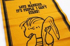 画像3: 70s PEANUTS LINUSライナス I LOVE MANKIND... IT'S PEOPLE I CAN'T STAND! フェルト ペナント 黄★スヌーピー (3)