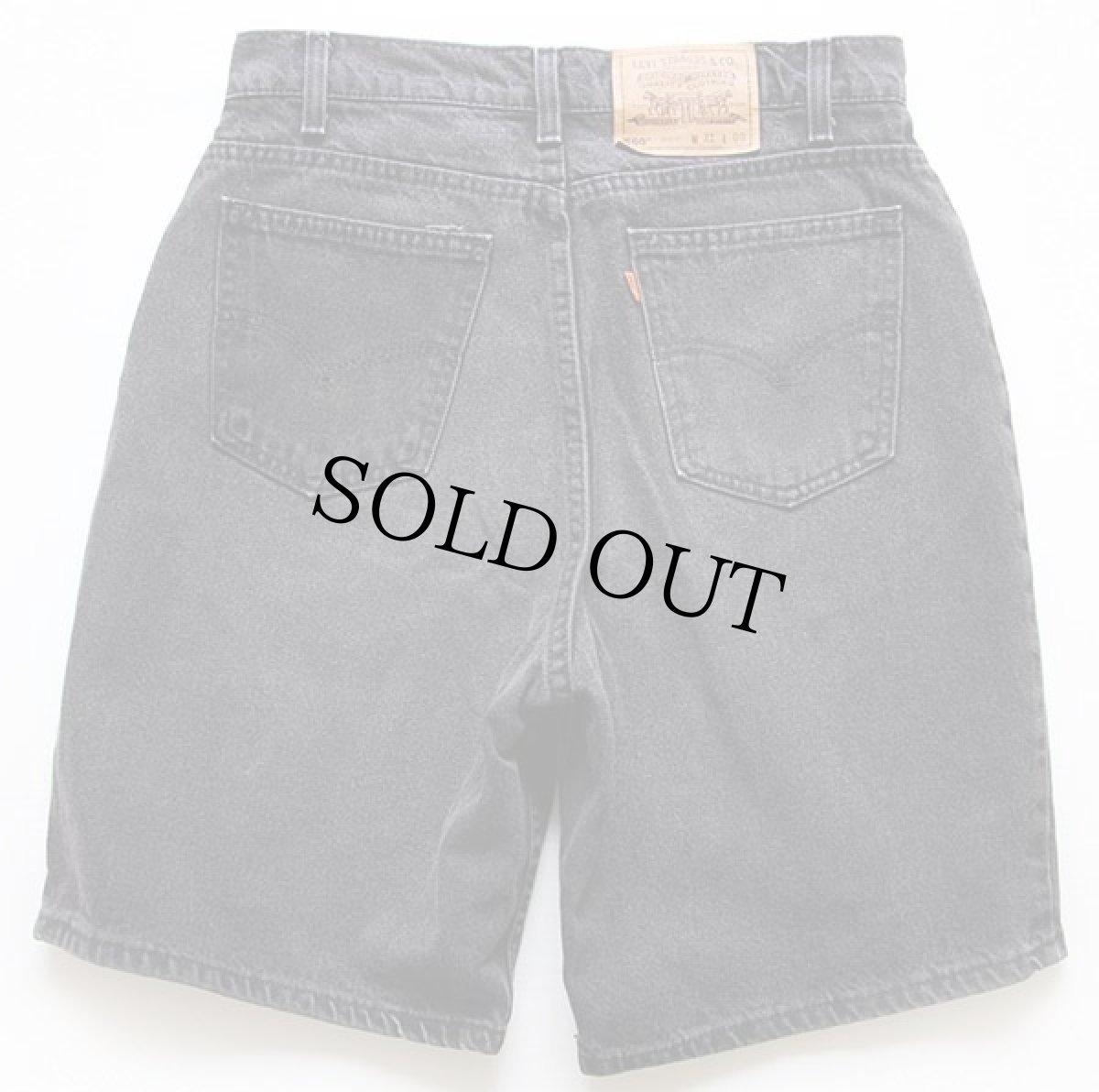 画像2: 90s USA製 Levi'sリーバイス 560 LOOSE FIT ブラックデニム ショートパンツ w31★ショーツ (2)