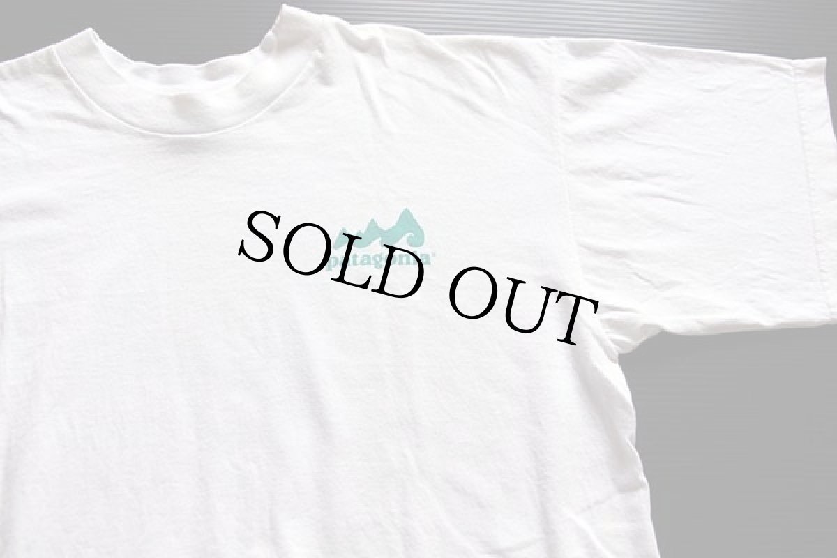 画像3: 90s USA製 patagoniaパタゴニア Beneficial T's Surfboards オーガニックコットンTシャツ 白 M (3)