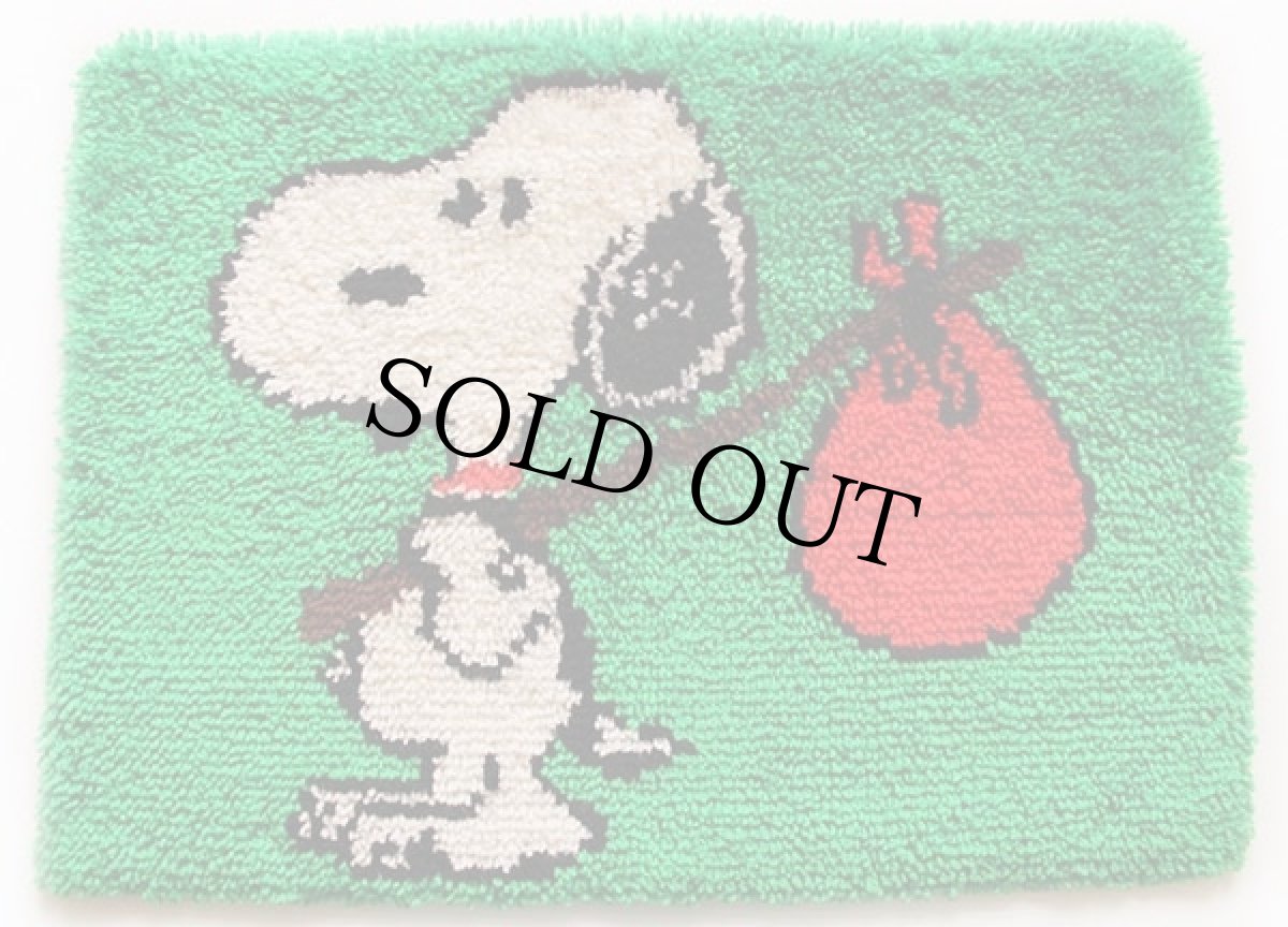 画像2: 70s スヌーピー ラグ マット (2)