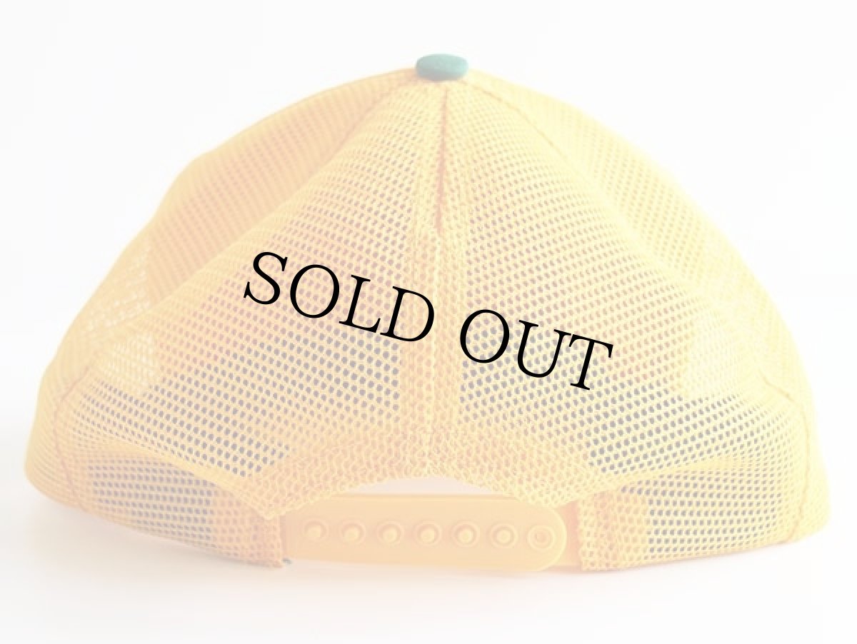 画像2: 80s USA製 Swingster DEKALB パッチ付き ツートン メッシュキャップ 黄×緑 (2)