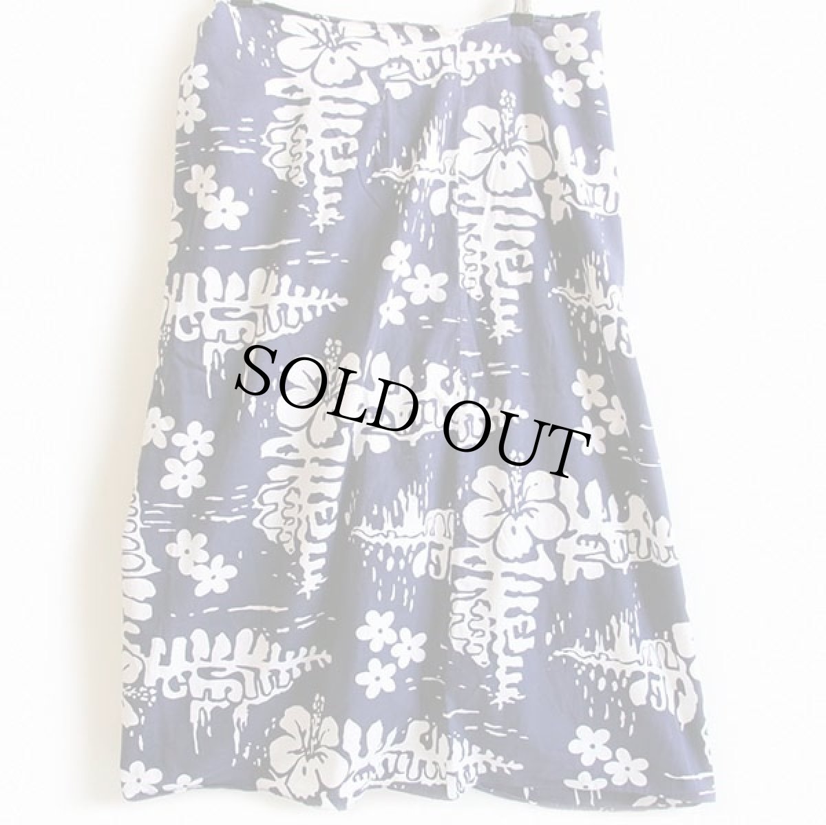 画像2: 60s ハワイ製 Ui Maikai ハイビスカス柄 コットン 巻きスカート 紺 (2)