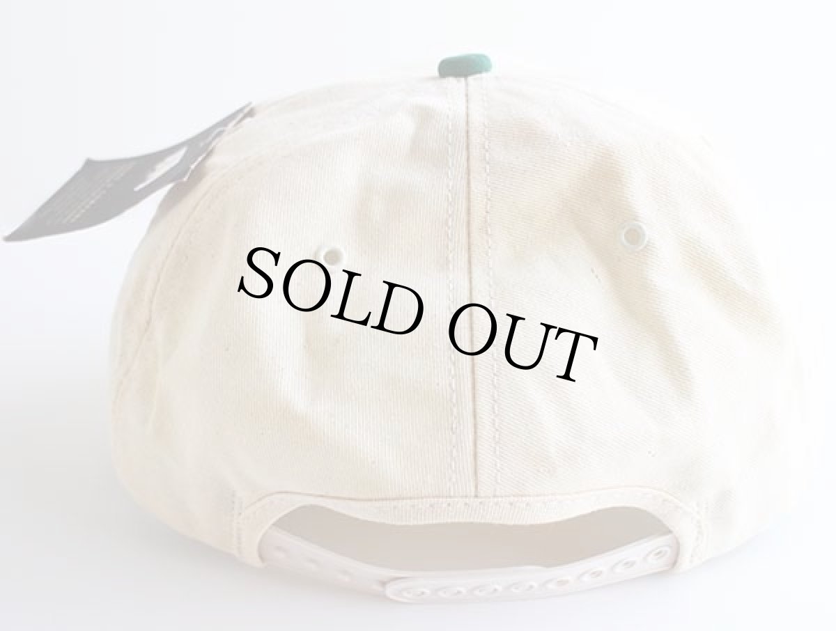 画像2: デッドストック★80s USA製 JOHN DEERE ロゴ刺繍 ツートン コットンキャップ 生成り×緑 (2)