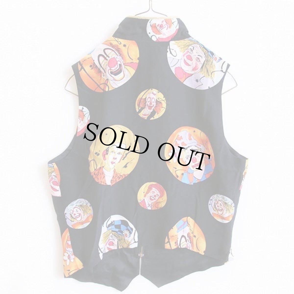 画像2: USA製 TAPP NEW YORK ピエロ柄 アート シルクベスト 黒 M (2)