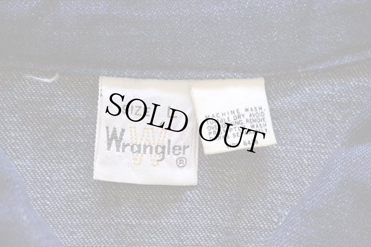 画像4: 70s USA製 Wranglerラングラー 刺繍入り インディゴ デニムシャツ L (4)