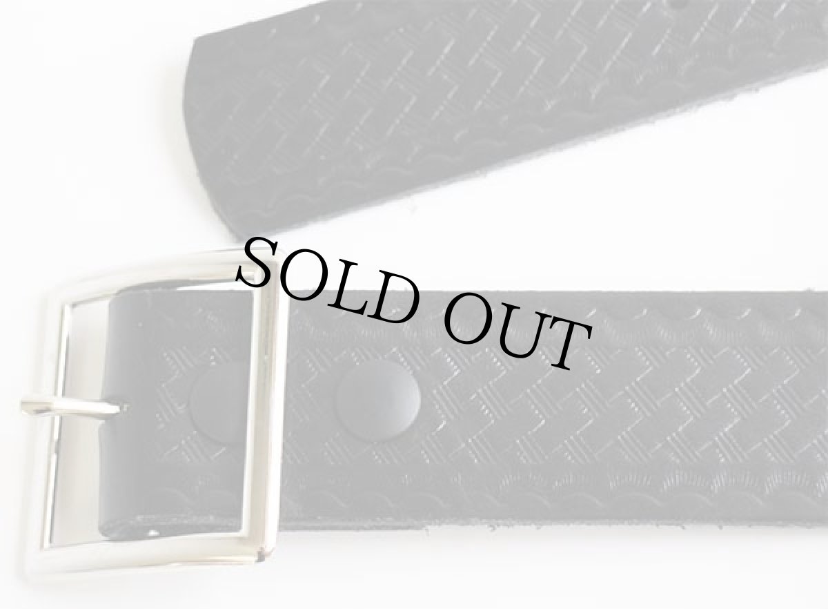 画像2: 新品★USA製 UNKNOWN バスケット柄 カービング レザー ギャリソンベルト 黒 38★1196 (2)