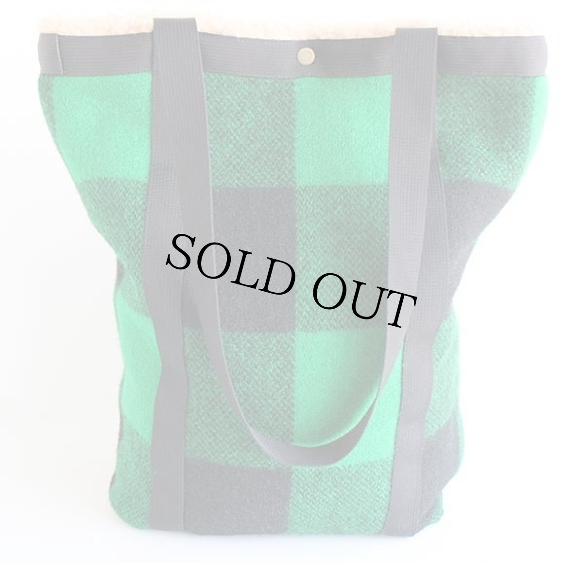 画像2: USA製 BEMIDJIベミジ バッファローチェック リバーシブル ウール×ボア トートバッグ 緑×黒 (2)