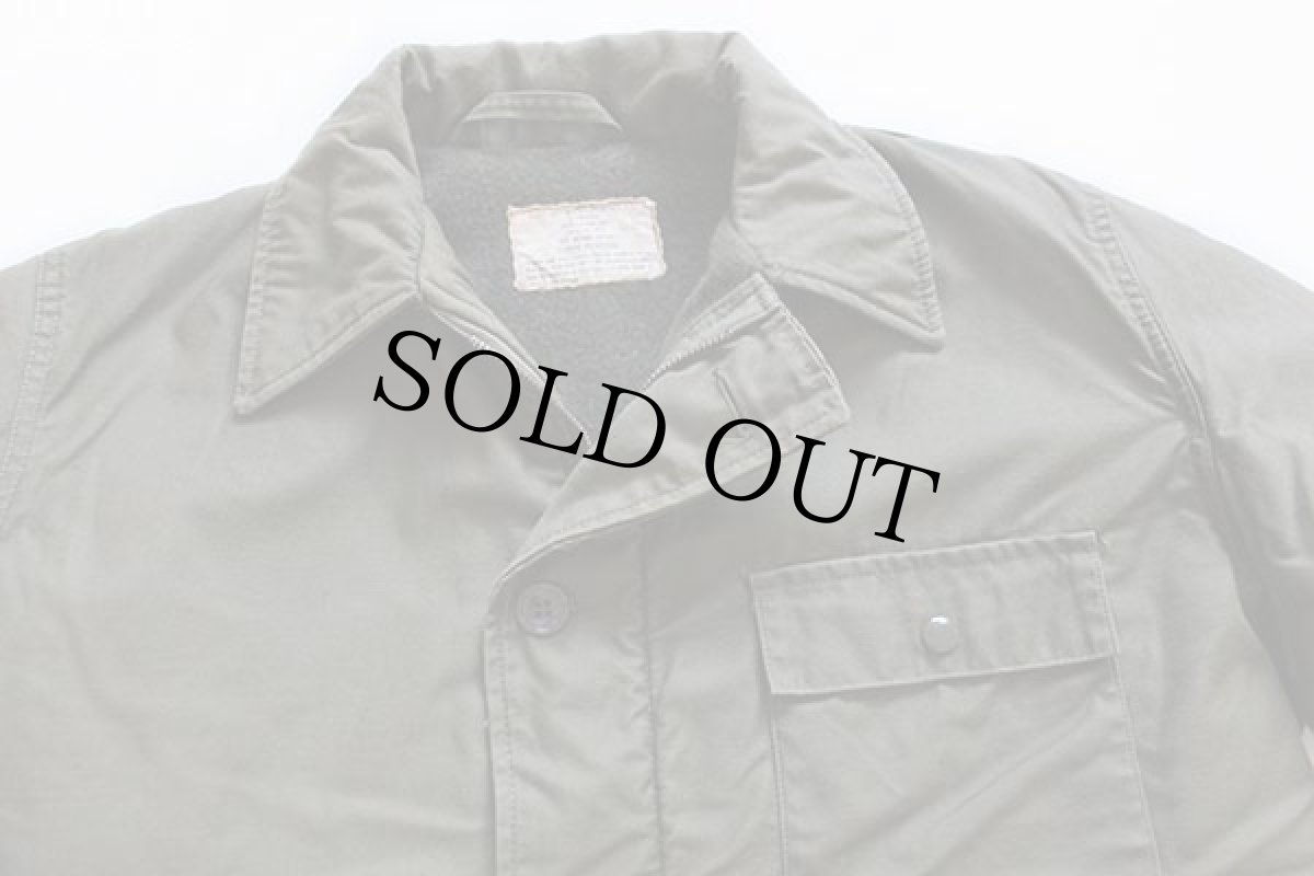 画像4: 70s 米軍 U.S.NAVY A-2 ステンシル デッキジャケット オリーブ M (4)