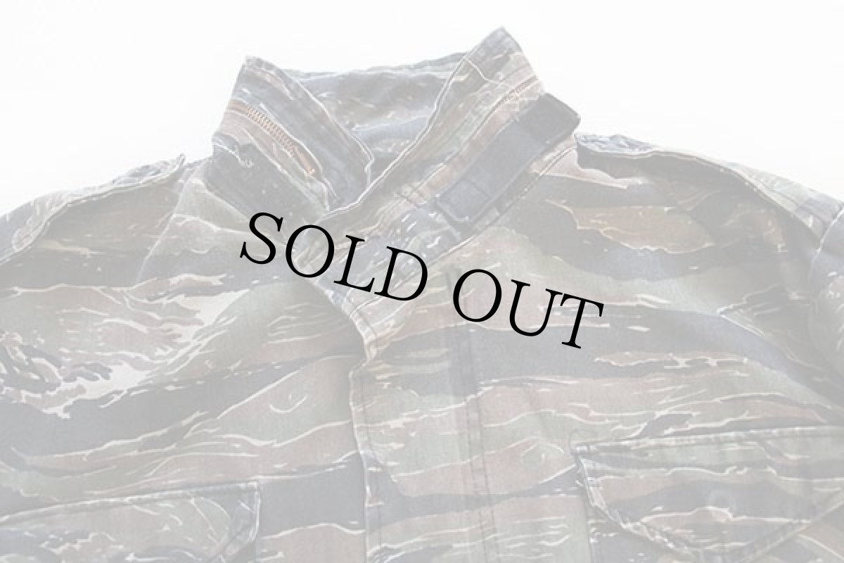 画像4: USA製 タイガーカモ キルティングライナー付き M-65 フィールドジャケット L-R (4)