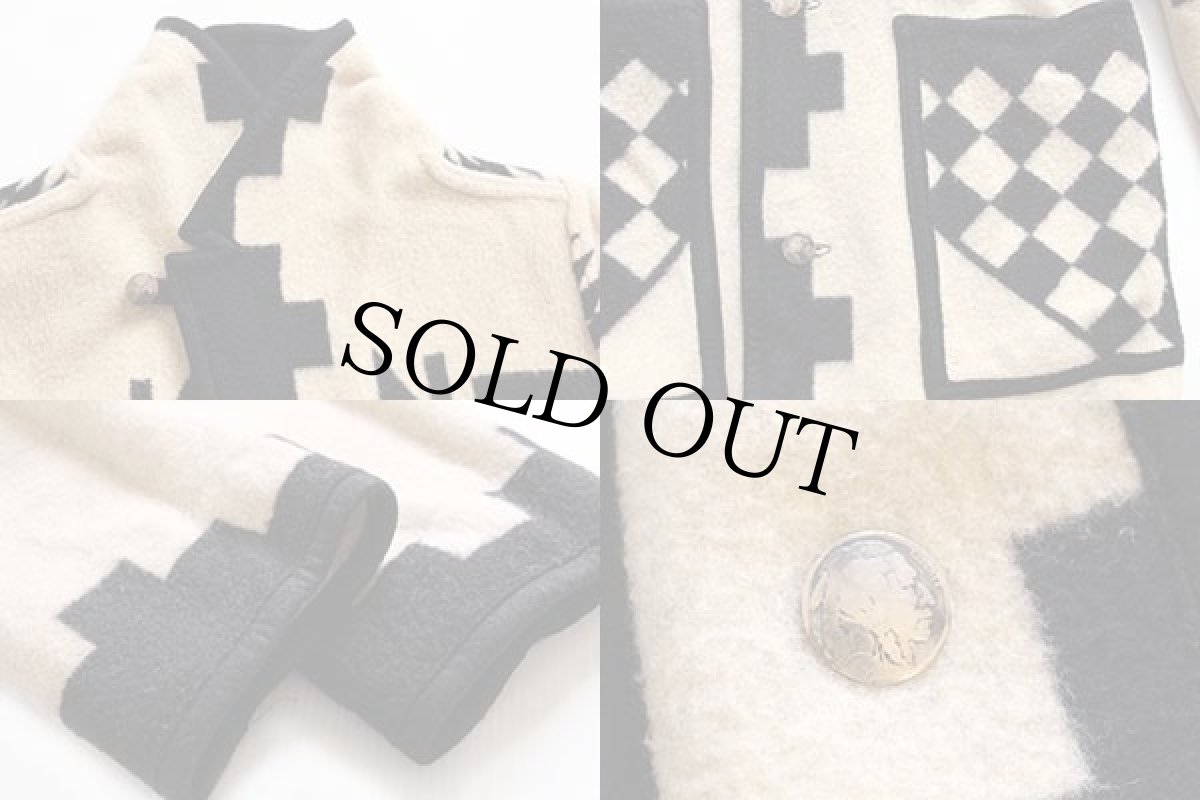 画像3: UNKNOWN ネイティブ柄 ショールカラー コンチョボタン リバーシブル ロング ウール ブランケット コート (3)