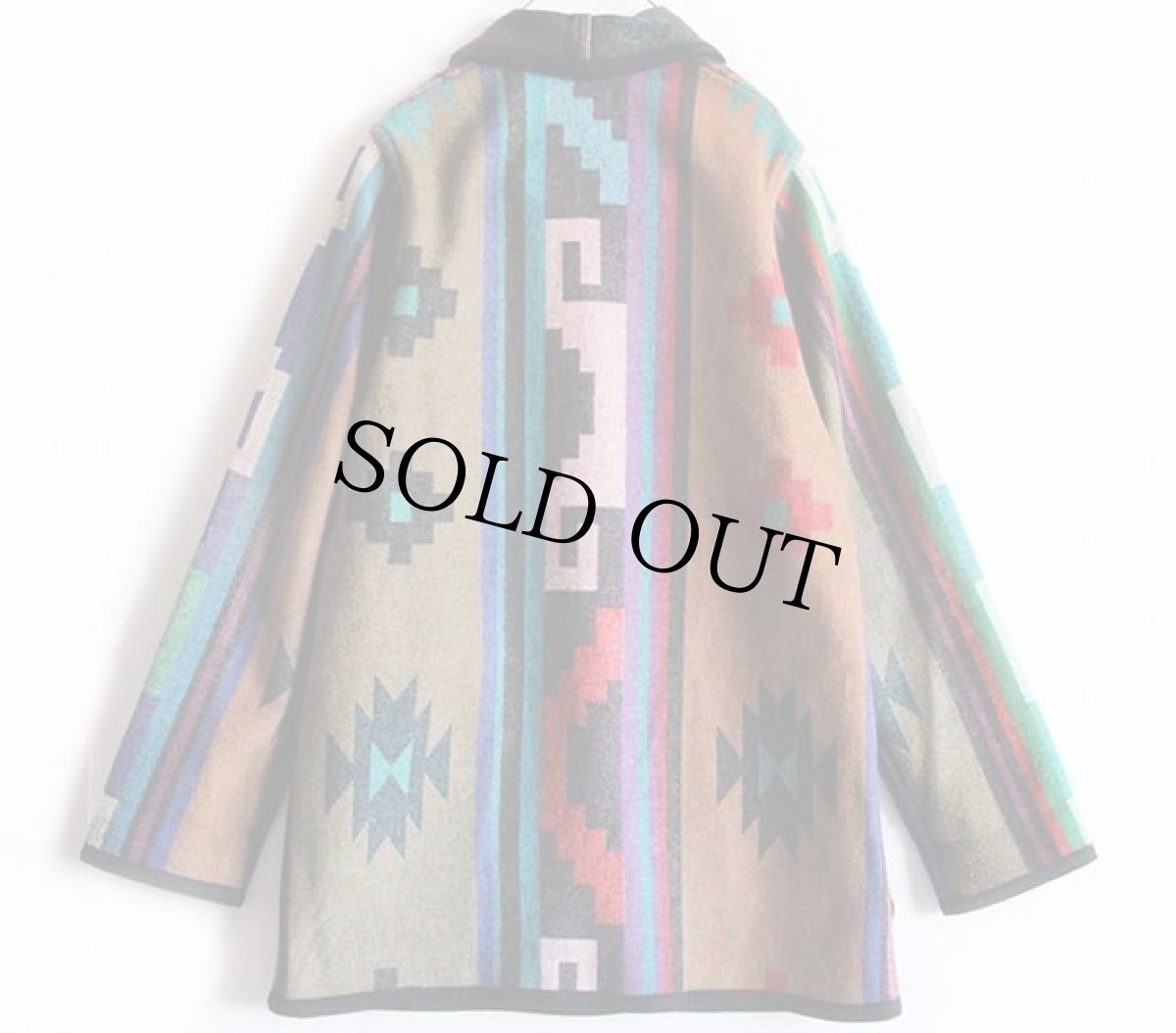 画像2: UNKNOWN ネイティブ柄 ショールカラー コンチョボタン リバーシブル ウール ブランケット コート (2)