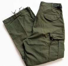 画像1: デッドストック★70s 米軍 U.S.ARMY M-65 フィールド カーゴパンツ オリーブグリーン S-R (1)