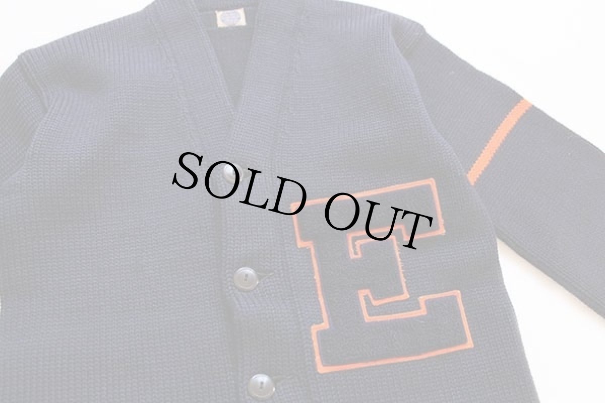 画像3: 40s NELSON KNITTING パッチ付き ローゲージ ウールニット レタードカーディガン 紺 (3)