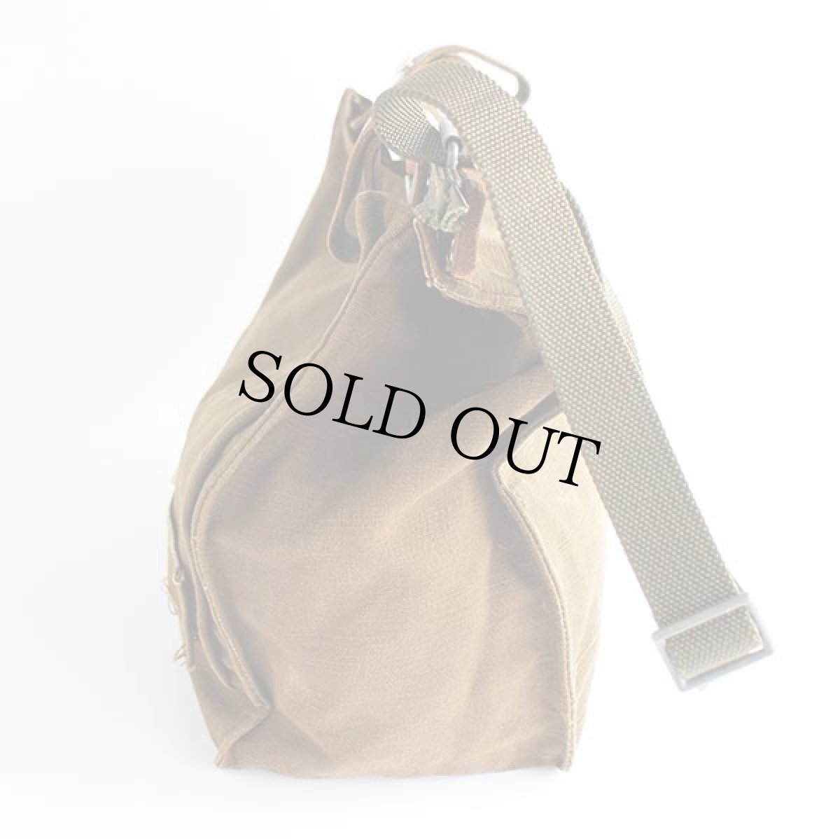 画像3: 80s スイス軍 キャンバス ショルダーバッグ カスタム 焦げ茶 (3)