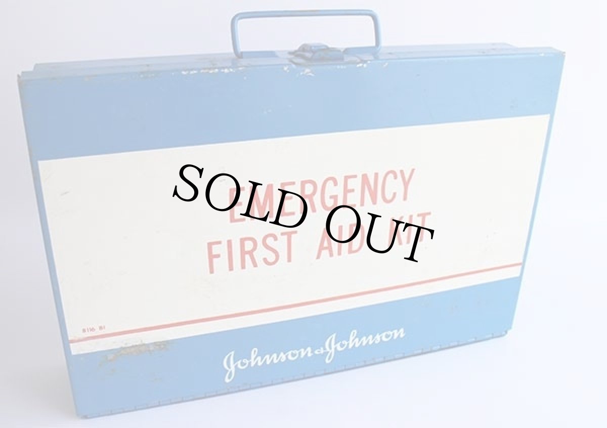 画像1: ビンテージ USA製 Johnson&Johnson EMERGENCY FIRST AID KIT スチール ボックス (1)
