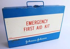 画像1: ビンテージ USA製 Johnson&Johnson EMERGENCY FIRST AID KIT スチール ボックス (1)