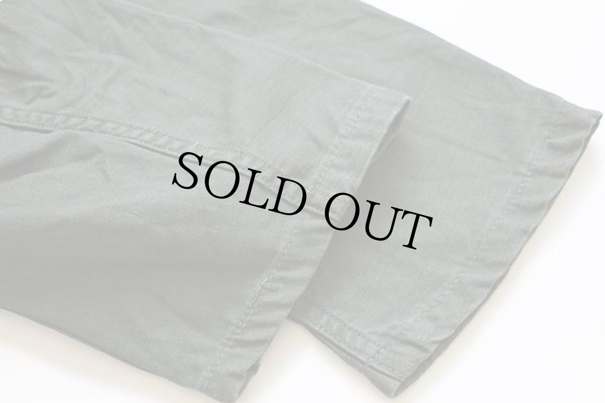 画像4: 50s 米軍 U.S.ARMY パッチ付き ユーティリティシャツ オリーブグリーン (4)