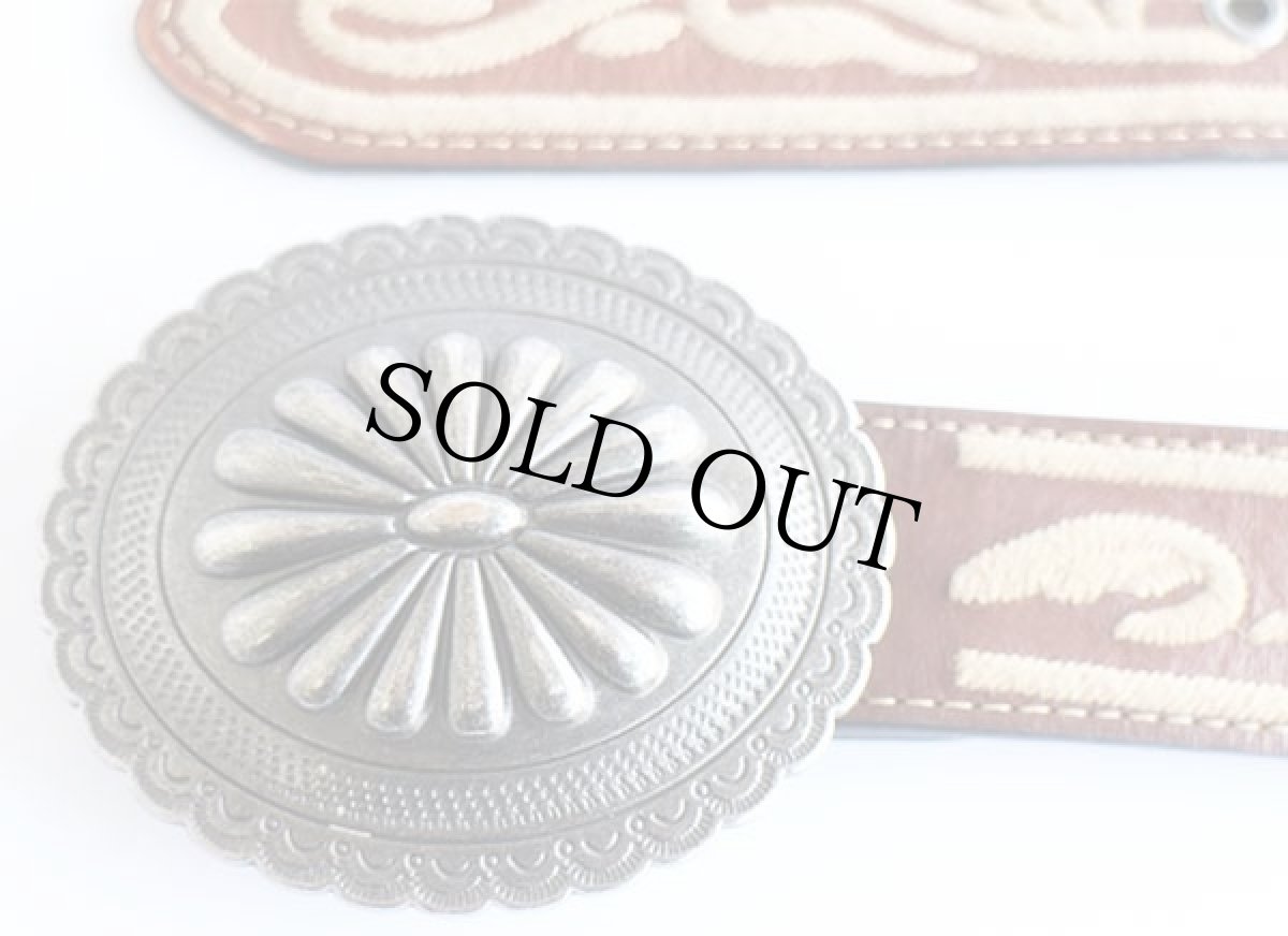 画像2: EddieBauerエディーバウアー コンチョ バックル 刺繍入り レザーベルト 茶 XL★1286 (2)